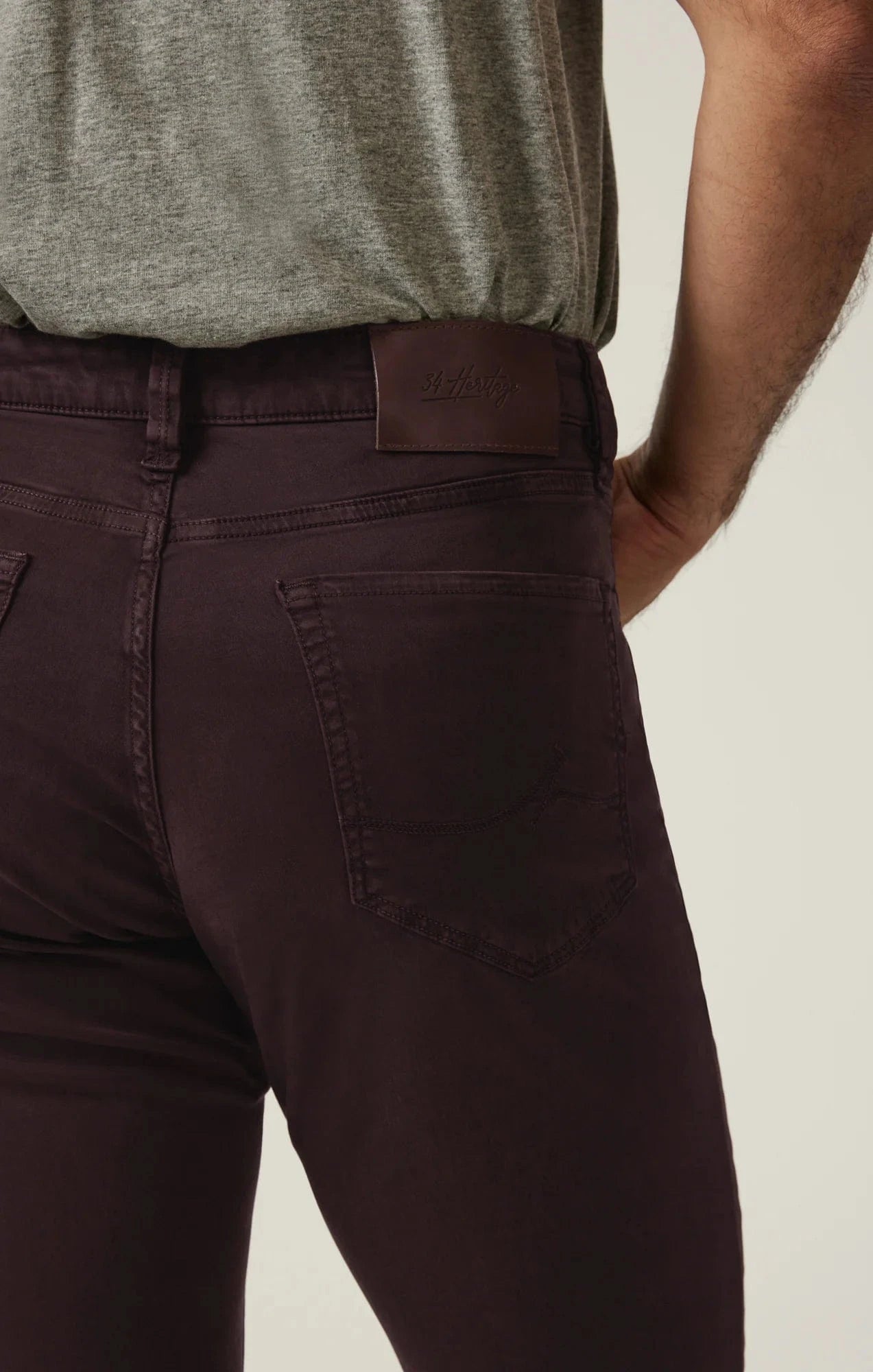 34 Heritage 5-Pockets Charisma Relaxed Straight Pants in Burgundy Twill