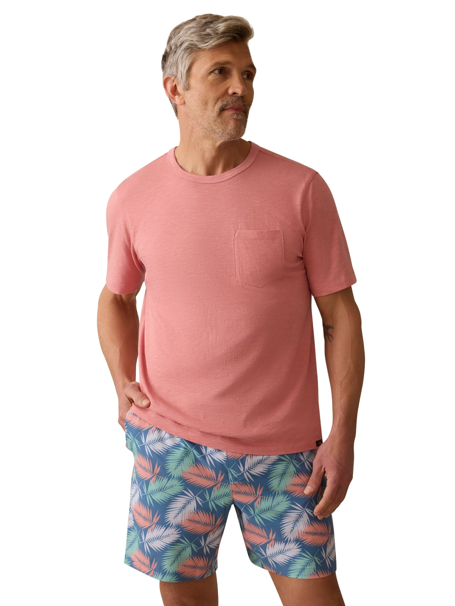 Faherty T-Shirts Sunwashed Pocket Tee - Faded Flag