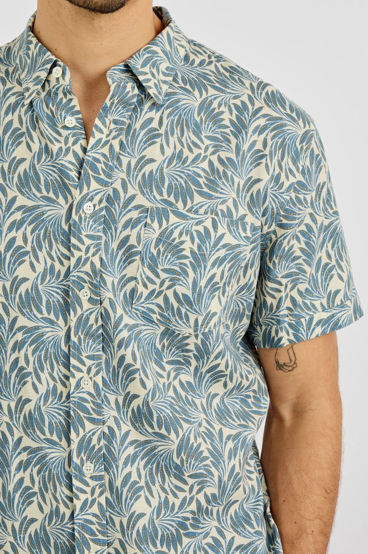 Rails Sport Shirts Carson Shirt - Ecru Banana Leaf