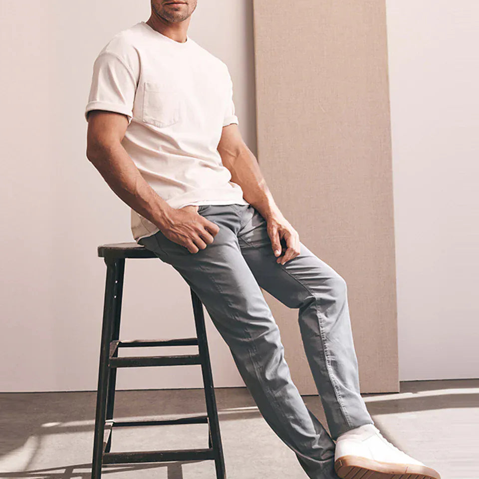 34 Heritage 5-Pockets Courage Straight Leg In Shark Twill