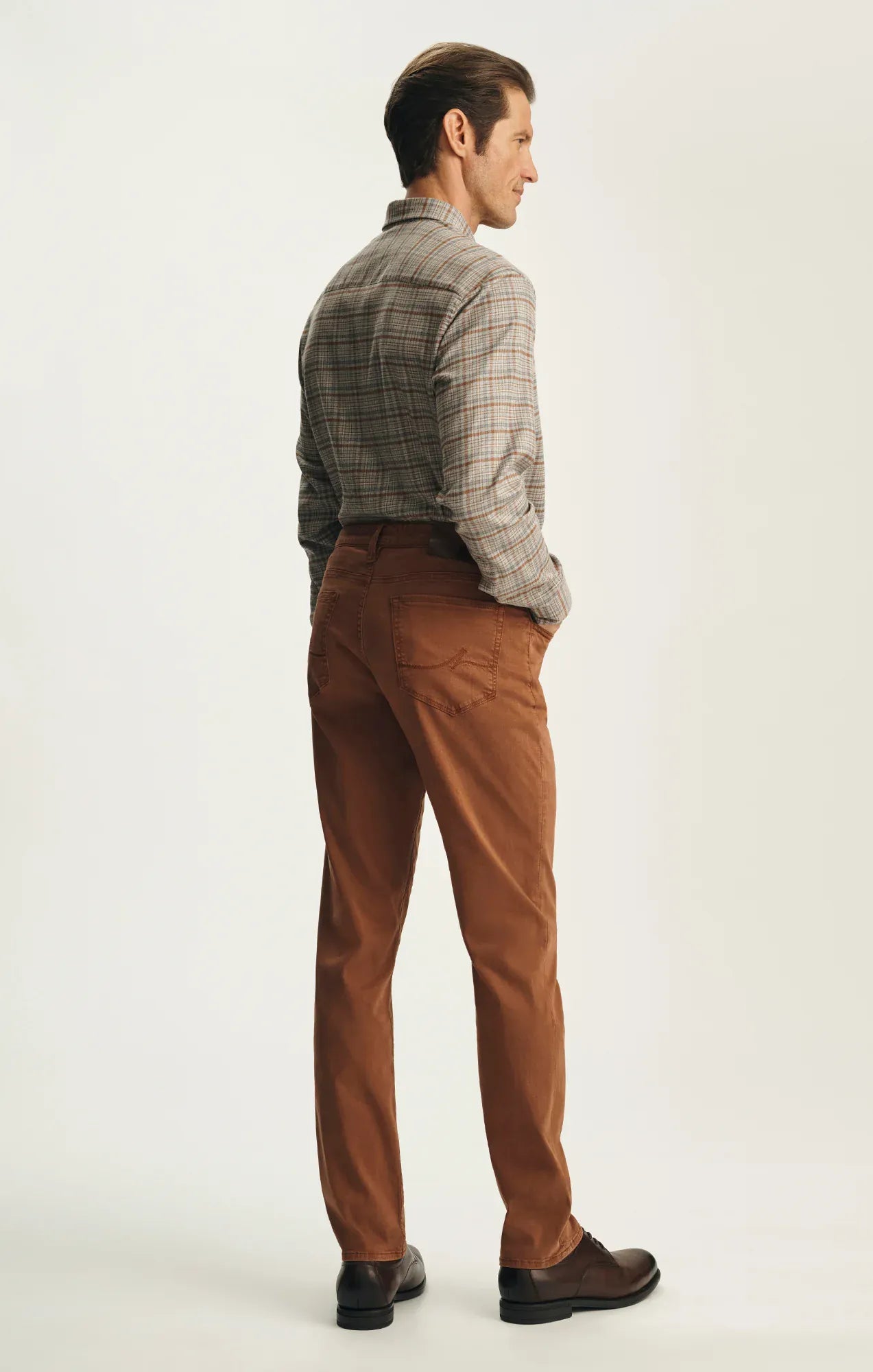 34 Heritage 5-Pockets Courage Straight Leg Pants