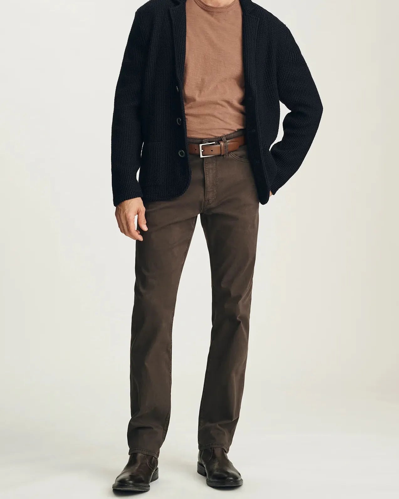 34 Heritage 5-Pockets Courage Straight Leg Pants