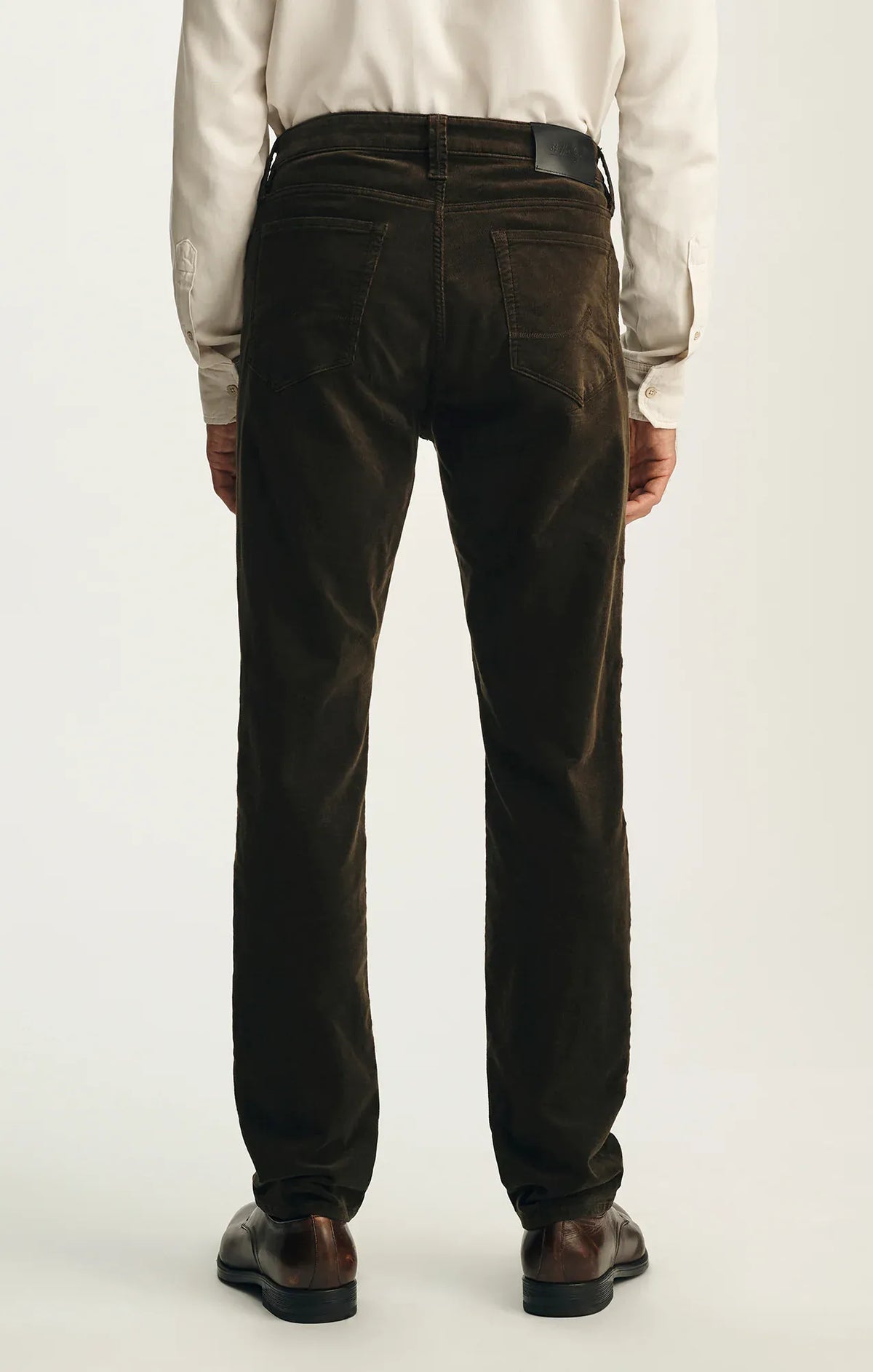 34 Heritage 5-Pockets Courage Straight Leg Pants