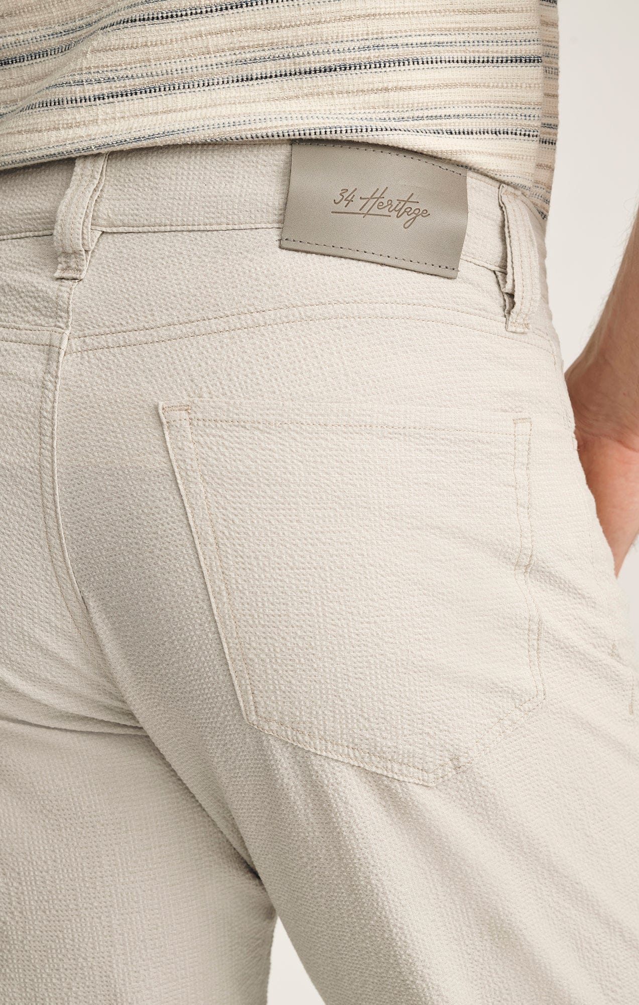 34 Heritage Chinos Charisma Relaxed Straight Pants In Stone Seersucker