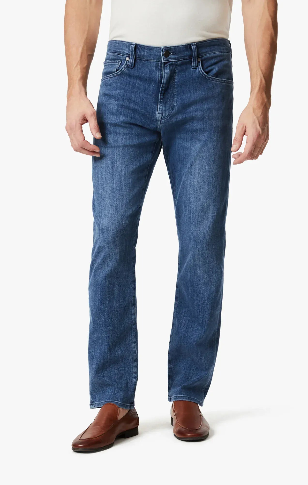 34 Heritage Denim Charisma Relaxed Straight in Mid Urban