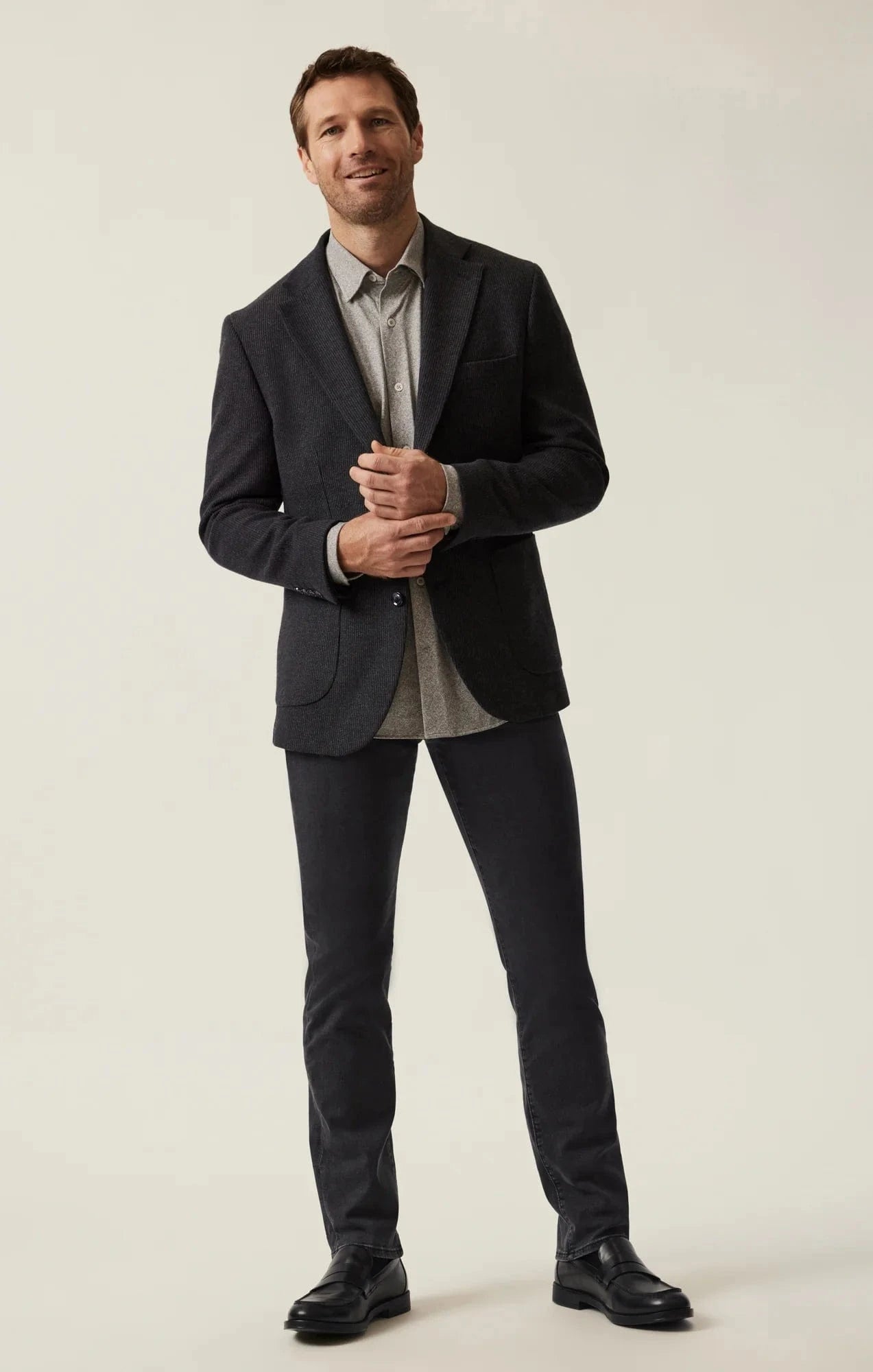 34 Heritage Denim SMOKE BRUSHED URBAN / 31X30 Courage Straight Leg Pants in Smoke Urban