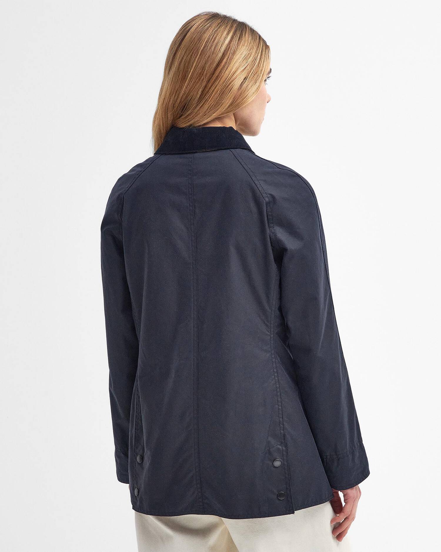 Barbour Jackets Beadnell Waxed Jacket in Navy