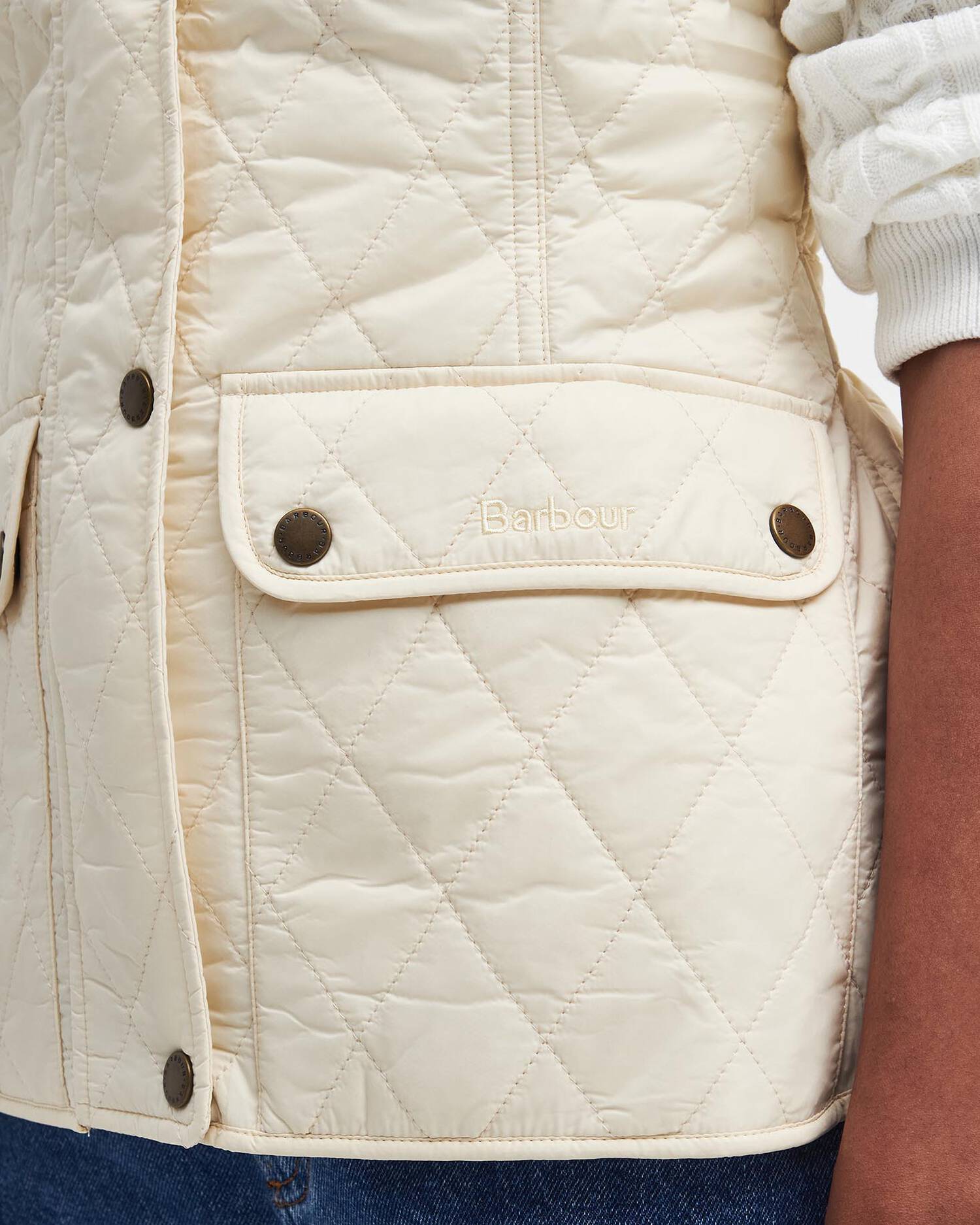 Barbour Vest Otterburn Quilted Gilet in Summer Pearl