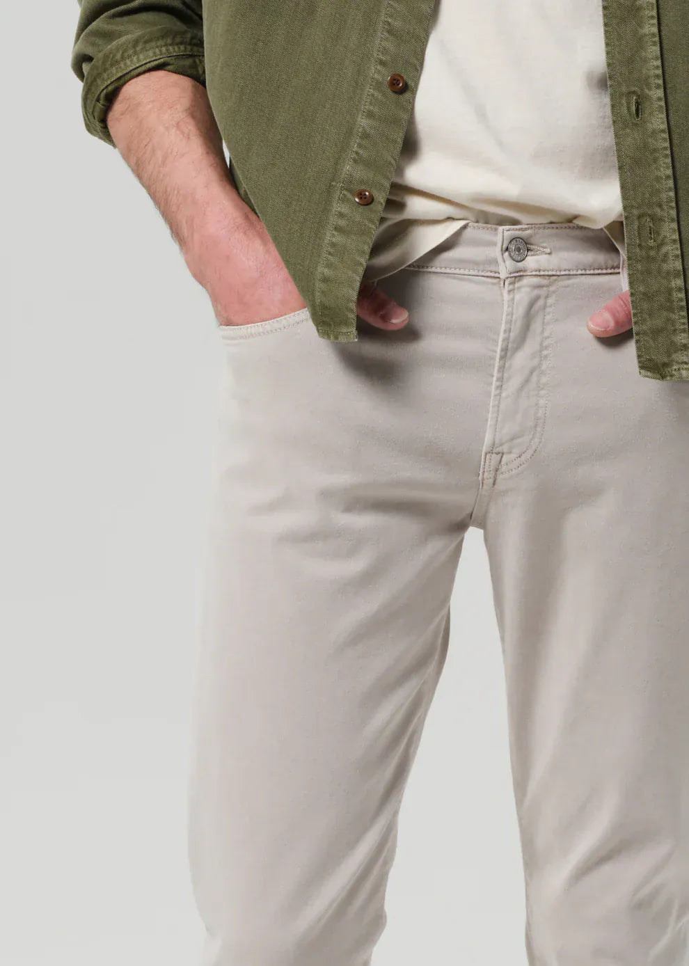 Citizens of Humanity 5-Pockets London Tapered Slim Brushed Sateen in Caraway