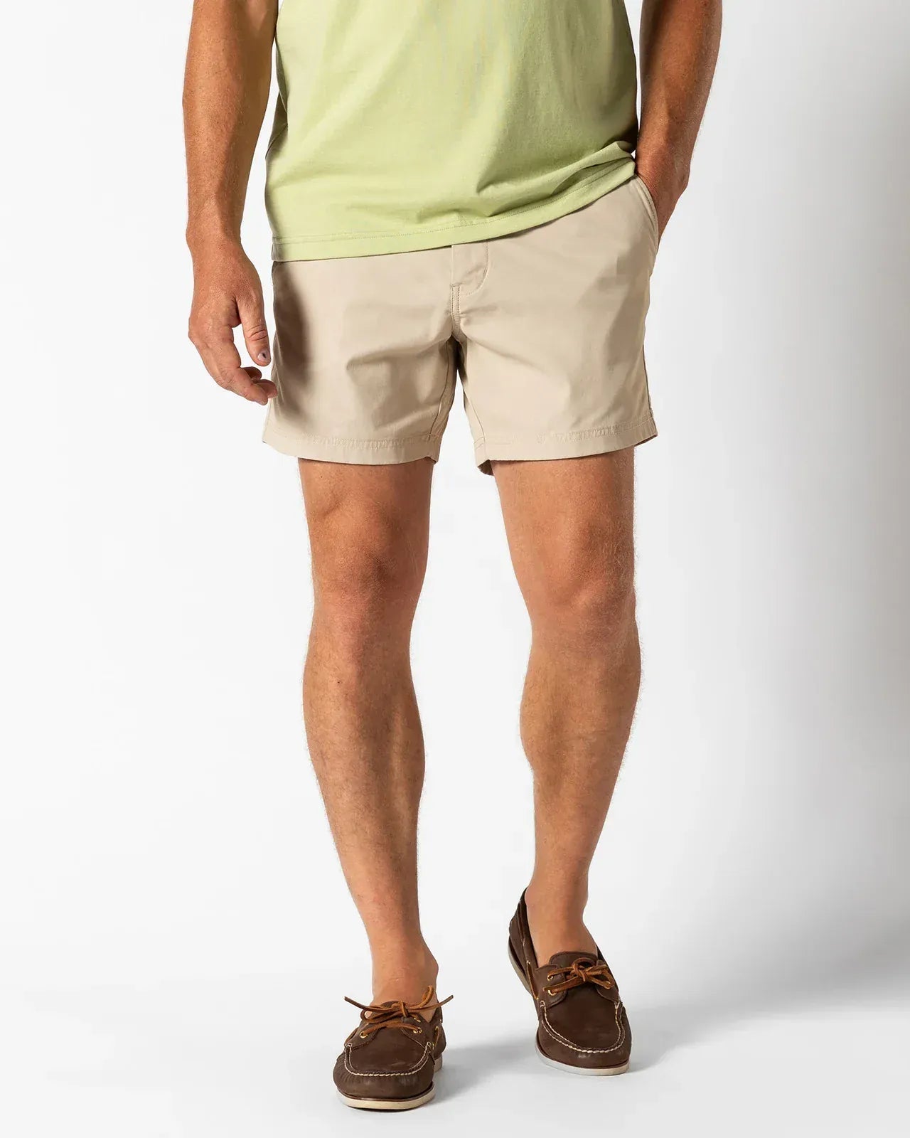 Duck Head Shorts 6" Harbor Performance Short in Stone