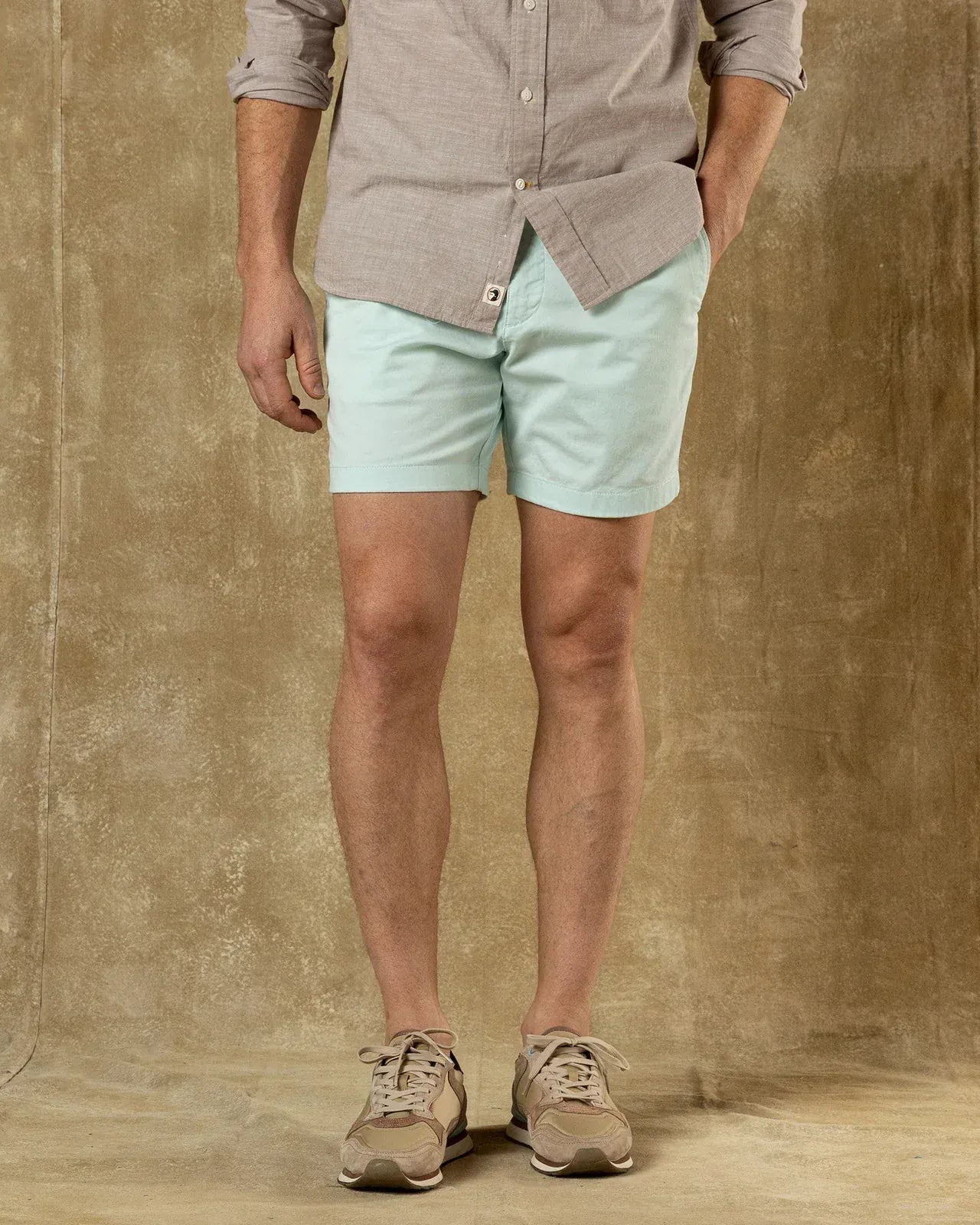 Duck Head Shorts 7" Gold School Chino Short in Icy Blue
