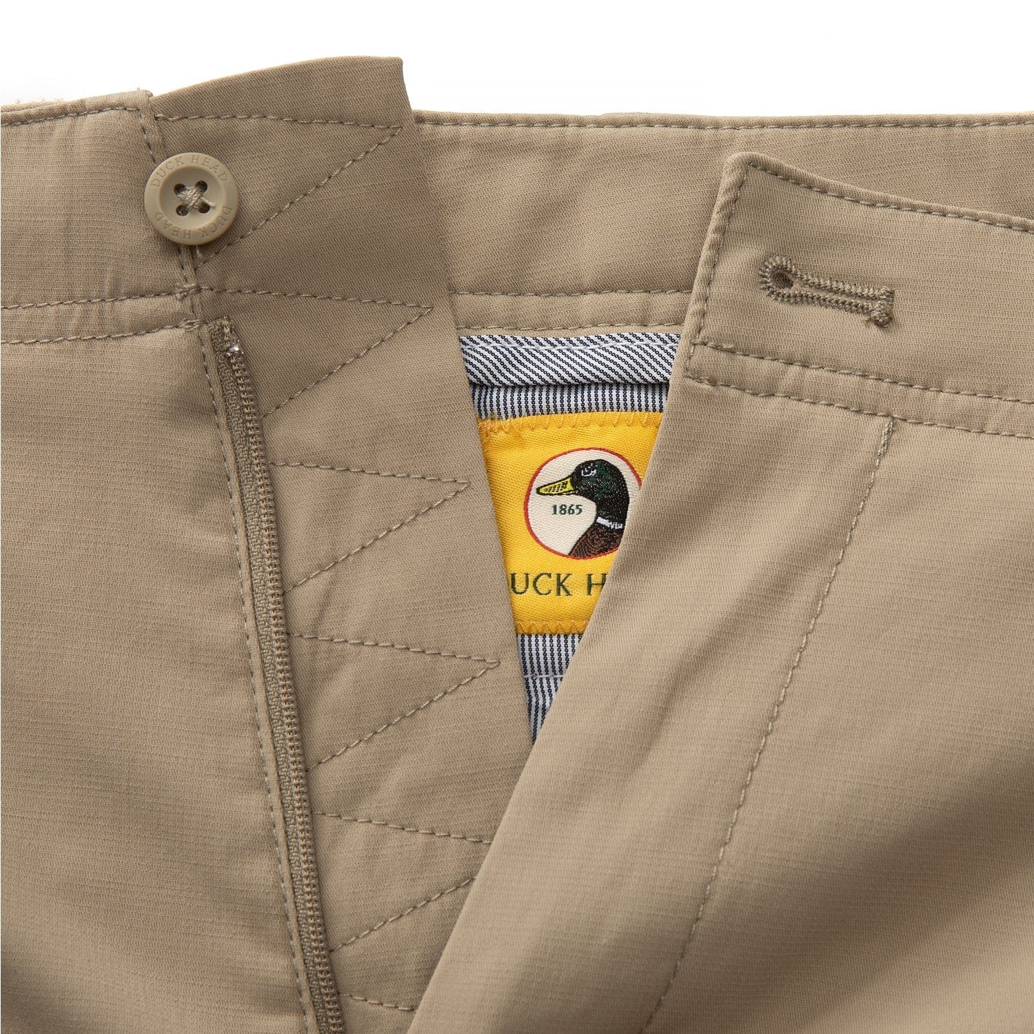 Duck Head Shorts 8" Harbor Performance Short in Khaki