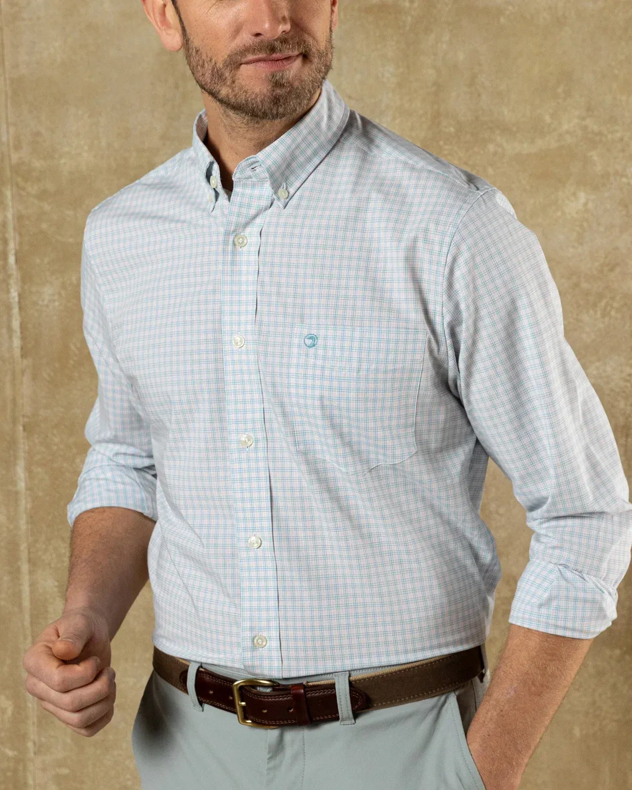 Duck Head Sport Shirts Performance Poplin Sport Shirt in Pale Pink