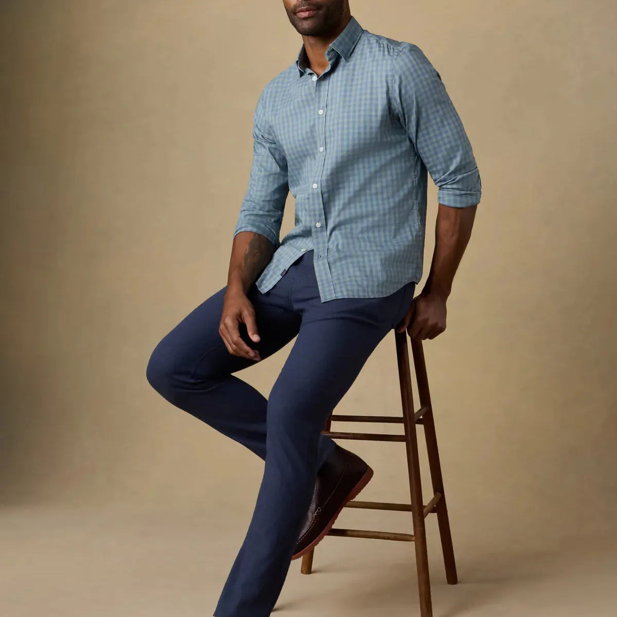 Faherty 5-Pockets Movement™ Linen 5-Pocket Pant in Deep Sea Navy