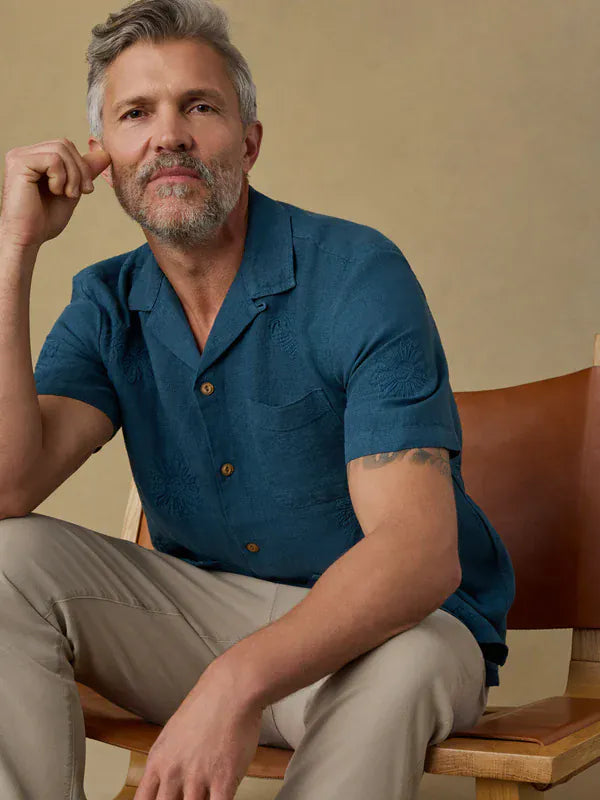Faherty Camp Shirt Short-Sleeve Embroidered Shirt in Pacific Tides