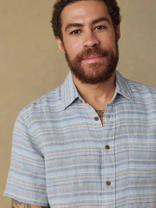 Faherty Camp Shirt Short-Sleeve Palma Linen Shirt in Blue Gulf Stripe