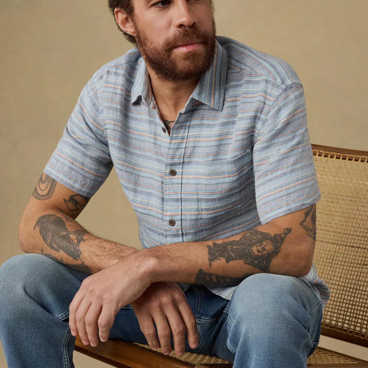 Faherty Camp Shirt Short-Sleeve Palma Linen Shirt in Blue Gulf Stripe