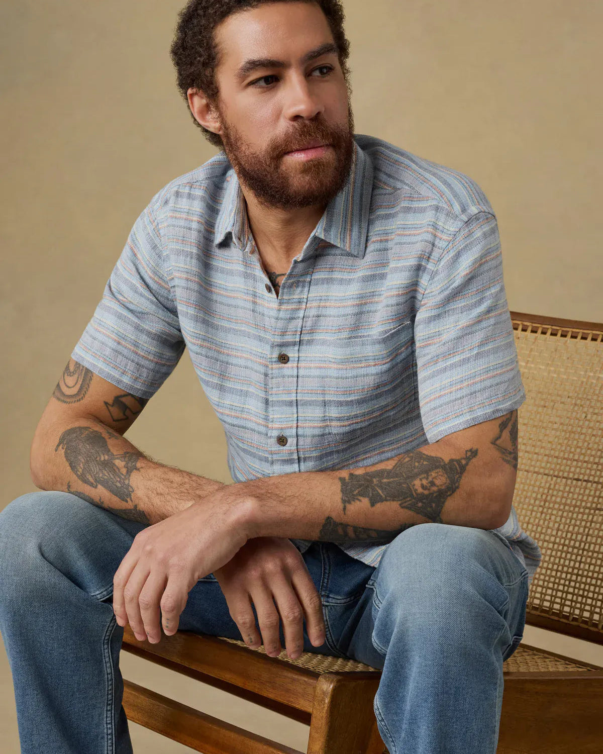 Faherty Camp Shirt Short-Sleeve Palma Linen Shirt in Blue Gulf Stripe