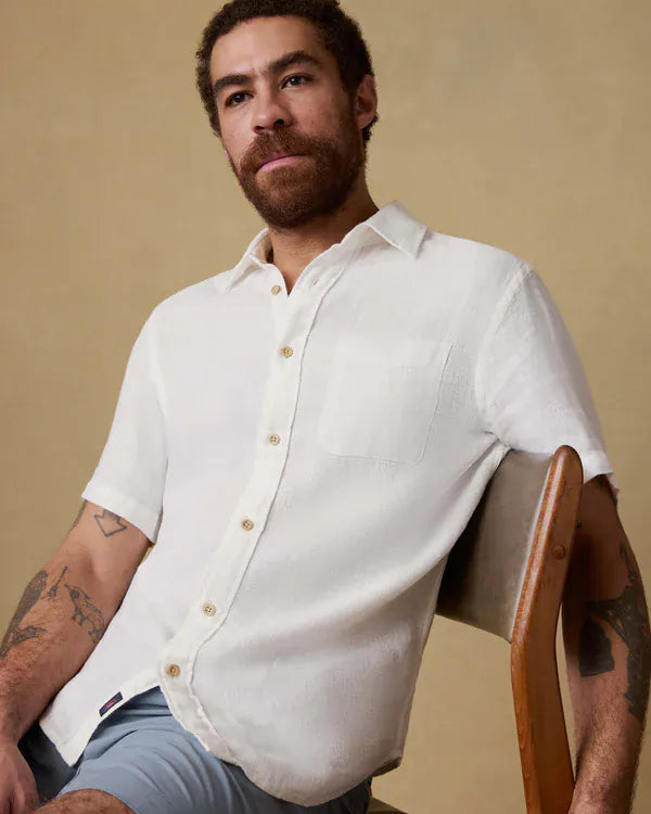 Faherty Camp Shirt Short-Sleeve Palma Linen Shirt in Bright White Basketweave
