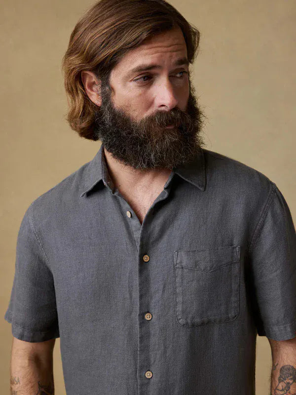 Faherty Camp Shirt Short-Sleeve Palma Linen Shirt in Washed Black Basketweave
