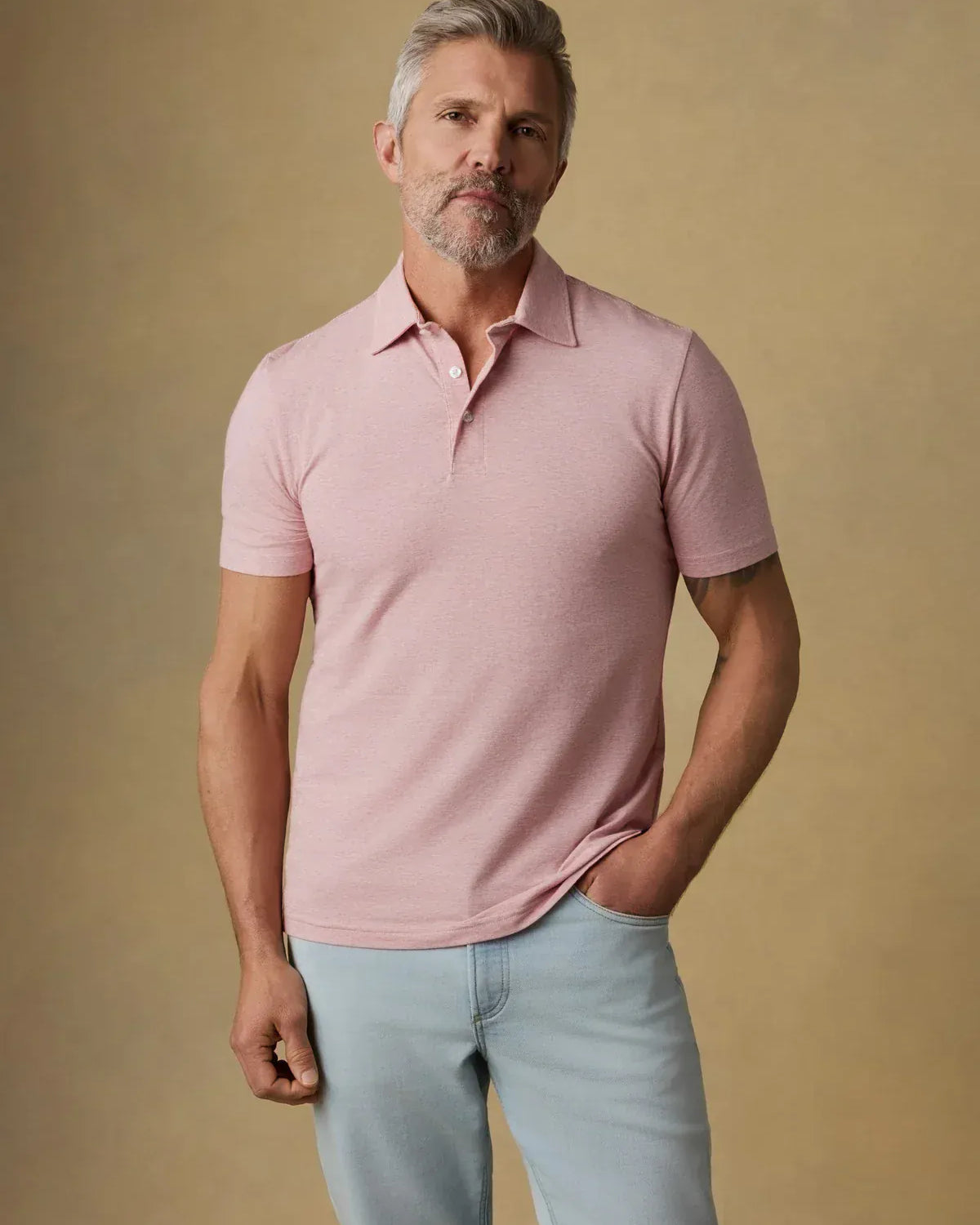 Faherty Polos Short-Sleeve Movement™ Polo in Ivory Rose Feeder