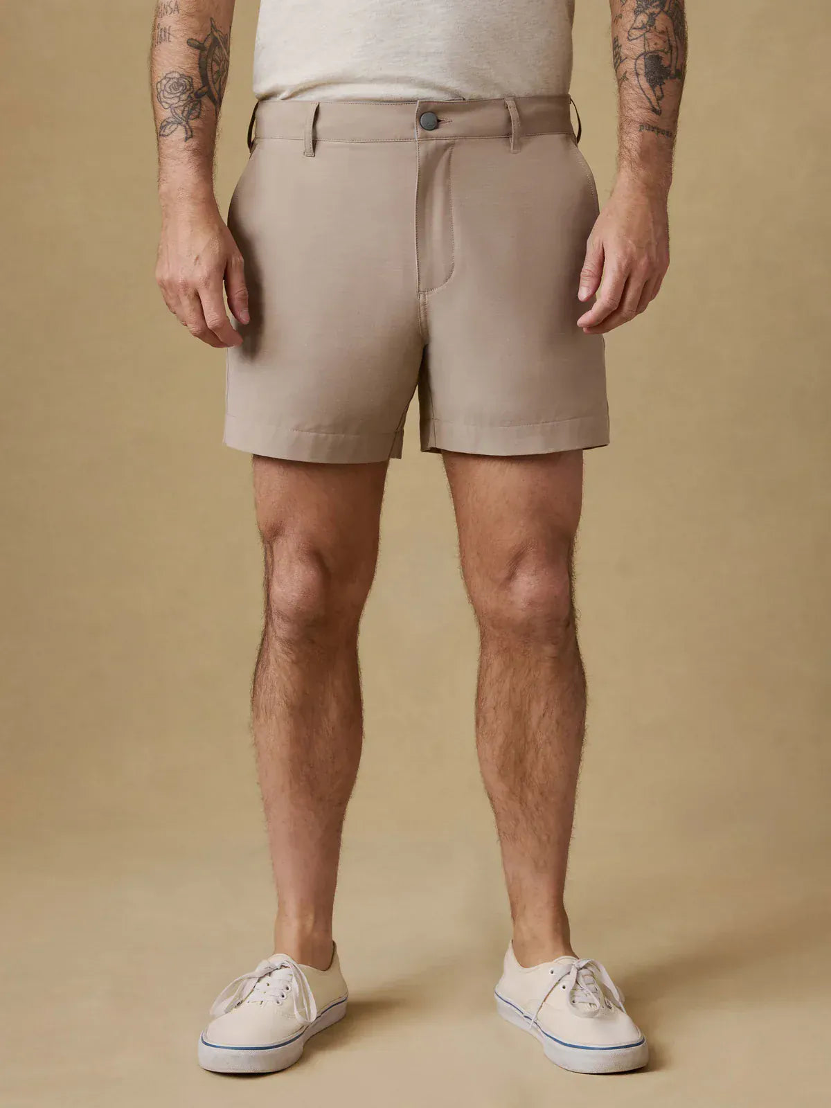 Faherty Shorts All Day Short 2.0 (5") in Khaki
