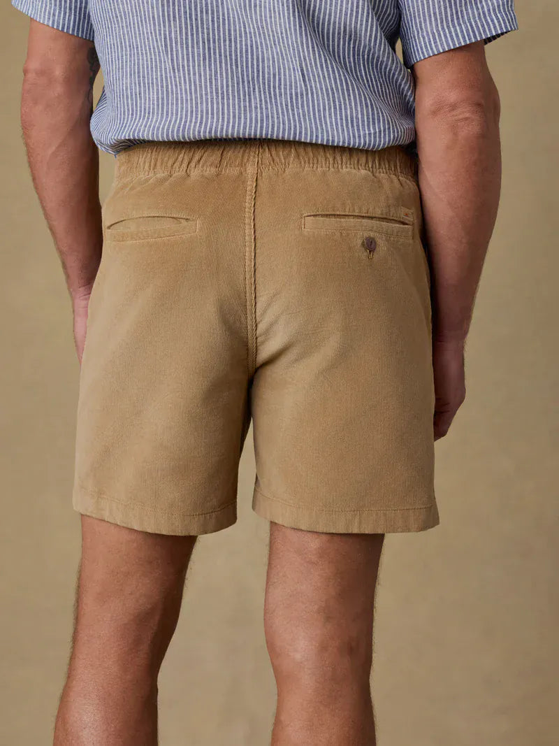 Faherty Shorts Essential Corduroy Short in Dark Sand