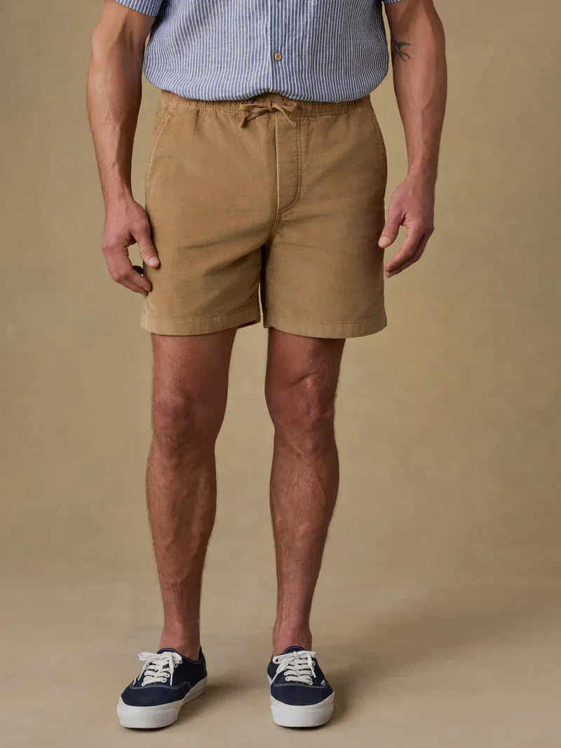 Faherty Shorts Essential Corduroy Short in Dark Sand