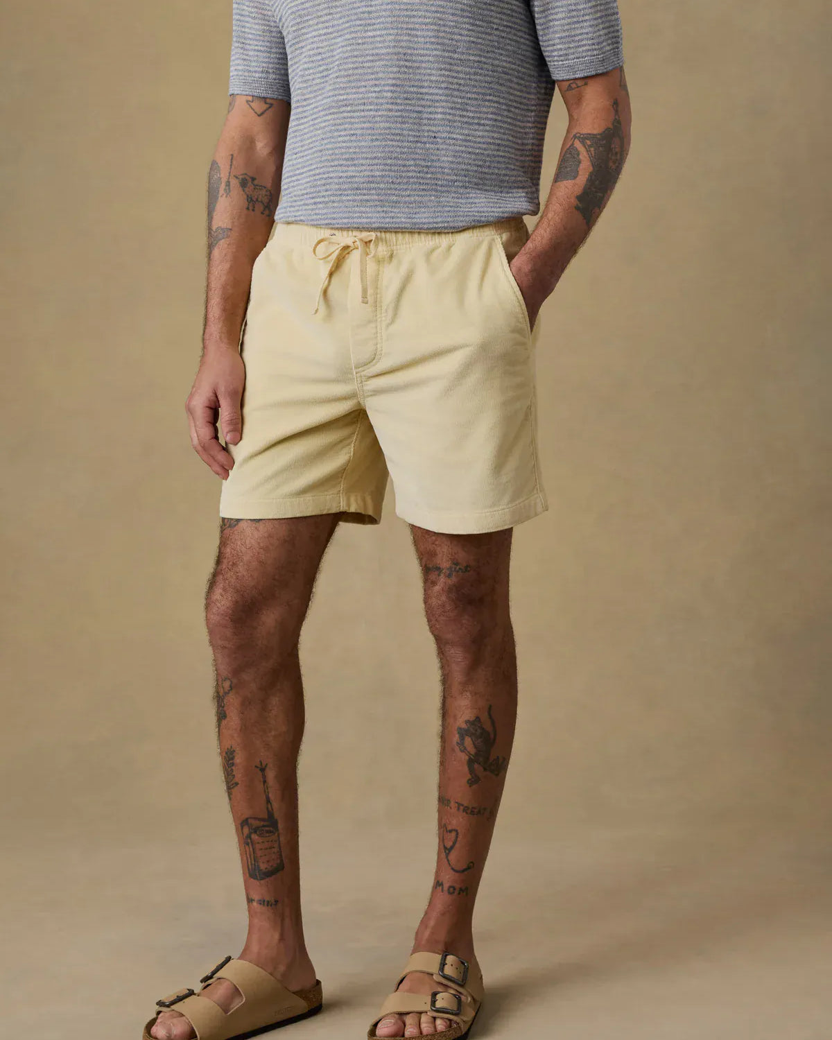 Faherty Shorts Essential Corduroy Short in Faded Sun