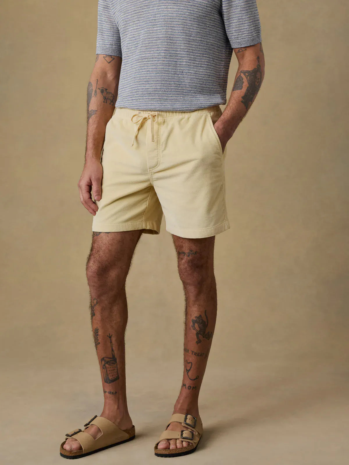 Faherty Shorts Essential Corduroy Short in Faded Sun