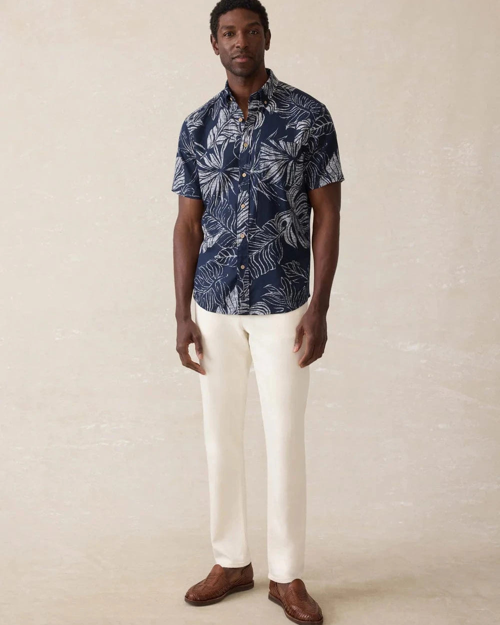 Faherty Sport Shirts Short-Sleeve Breeze Shirt - Navy Perro Tropical