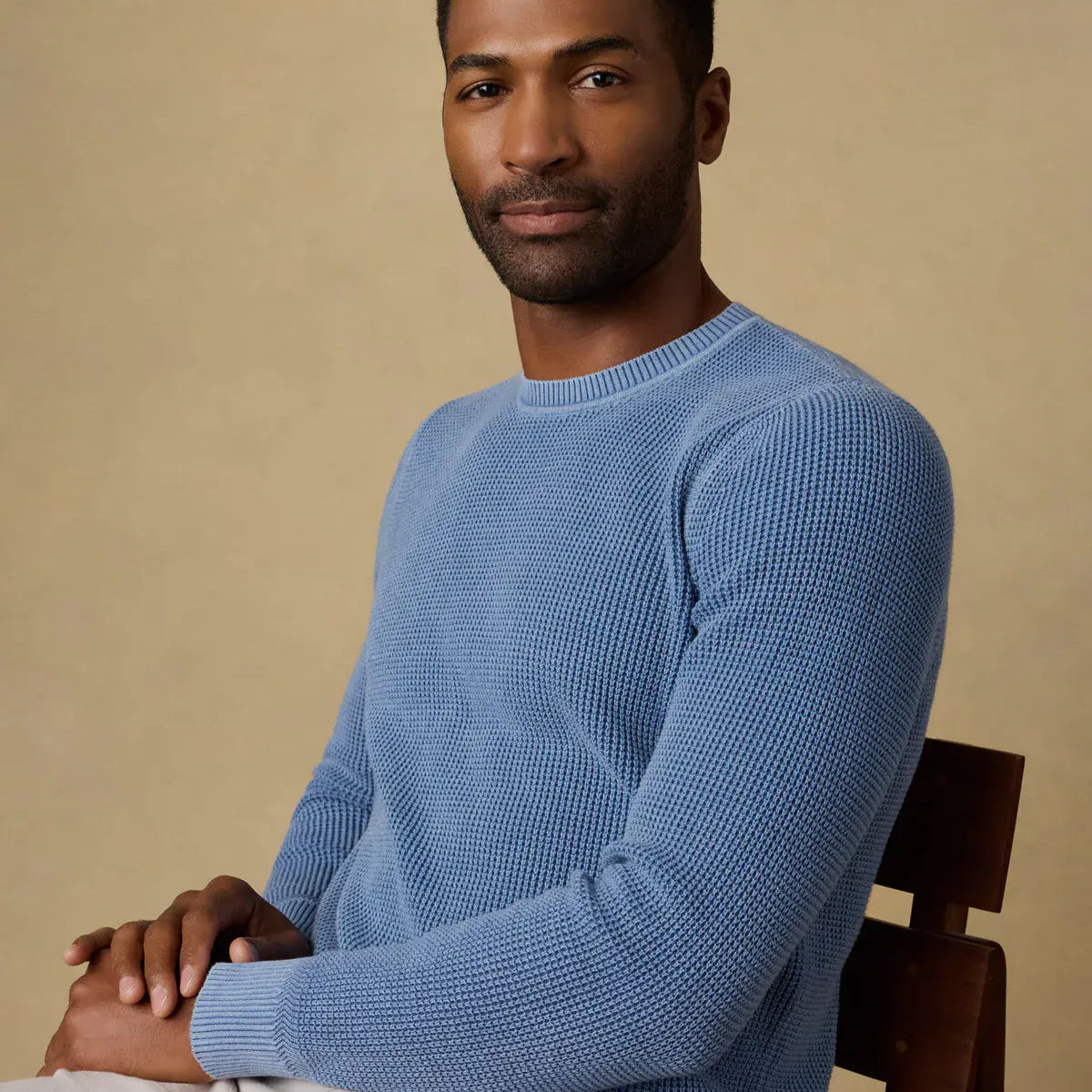 Faherty Sweaters Sunwashed Crewneck Sweater in Blue Sea