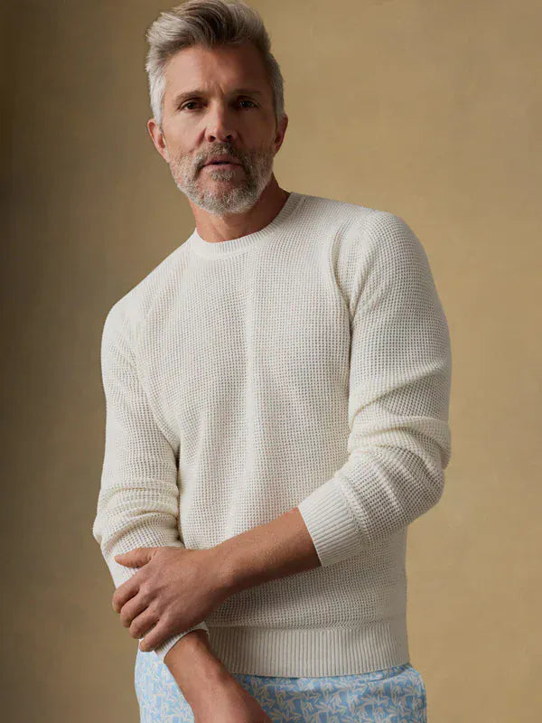Faherty Sweaters Sunwashed Crewneck Sweater in White Shell