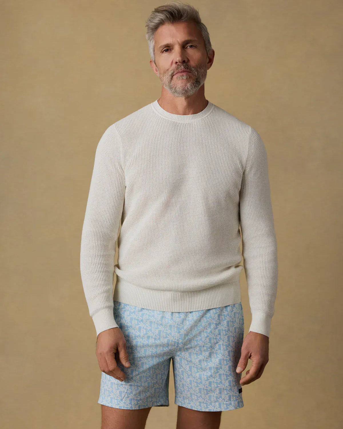Faherty Sweaters Sunwashed Crewneck Sweater in White Shell