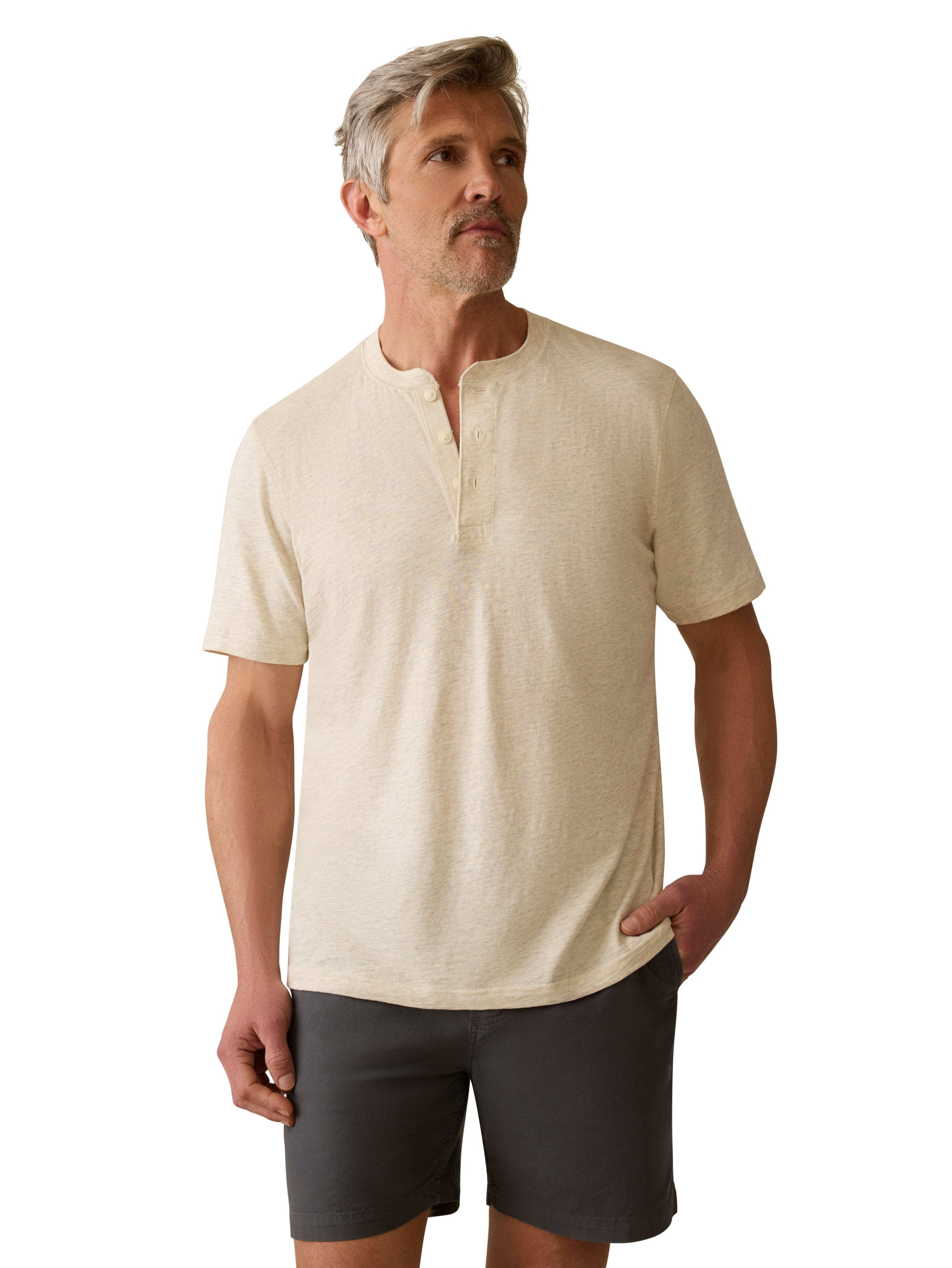 Faherty T-Shirts Short-Sleeve Sunwashed Henley - Island Dune Heather