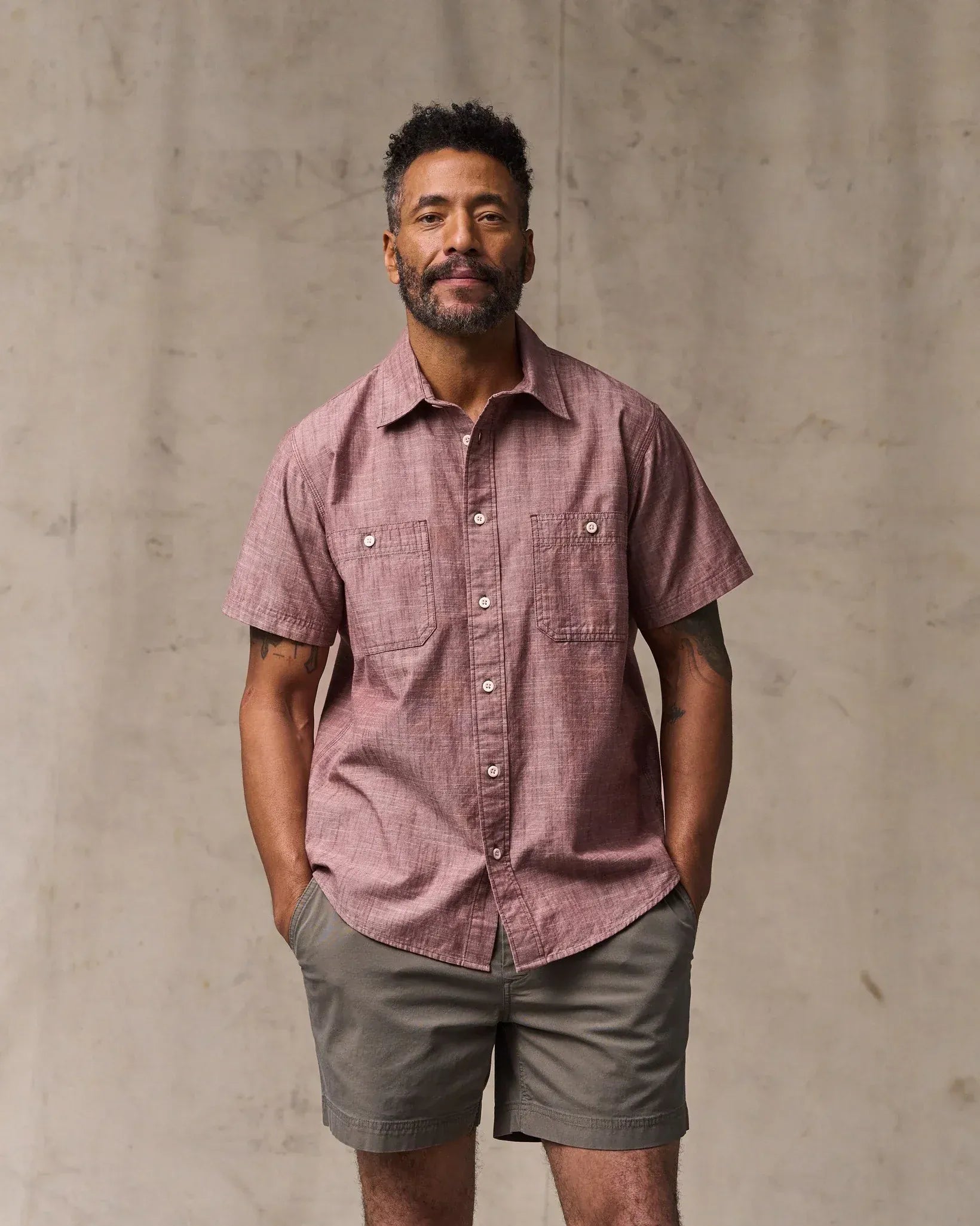 Filson Camp Shirt Short Sleeve Chambray Shirt in Sable