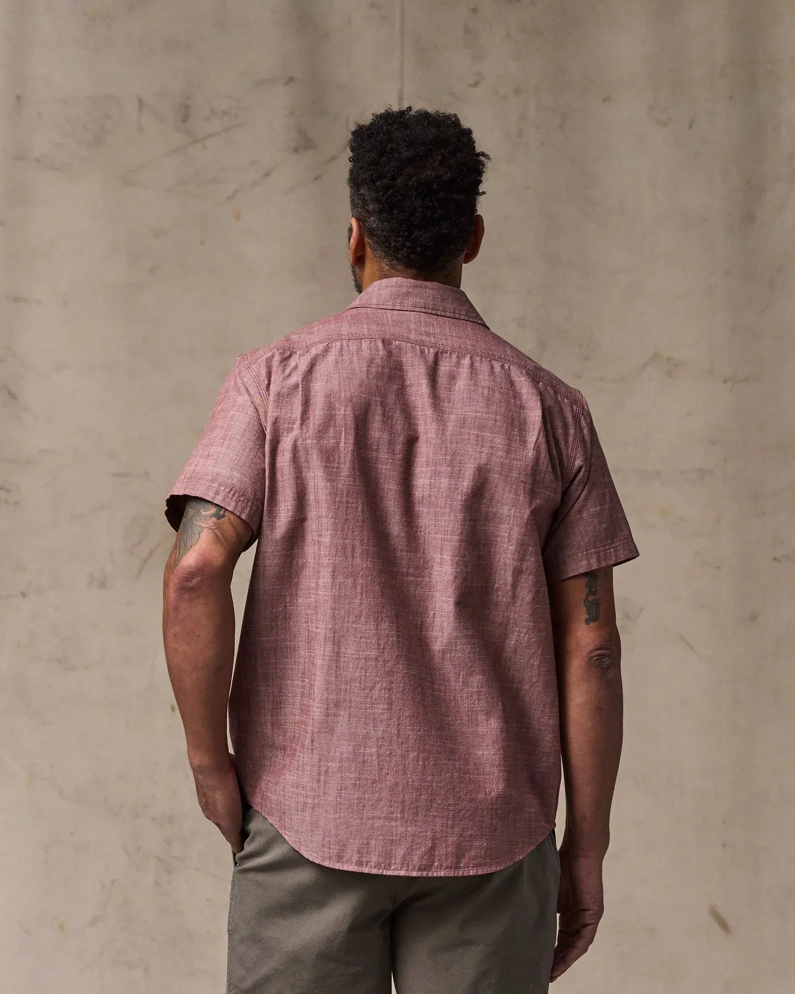 Filson Camp Shirt Short Sleeve Chambray Shirt in Sable