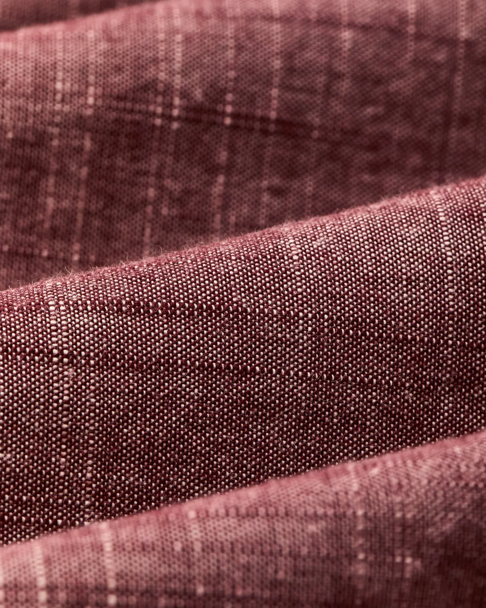 Filson Camp Shirt Short Sleeve Chambray Shirt in Sable