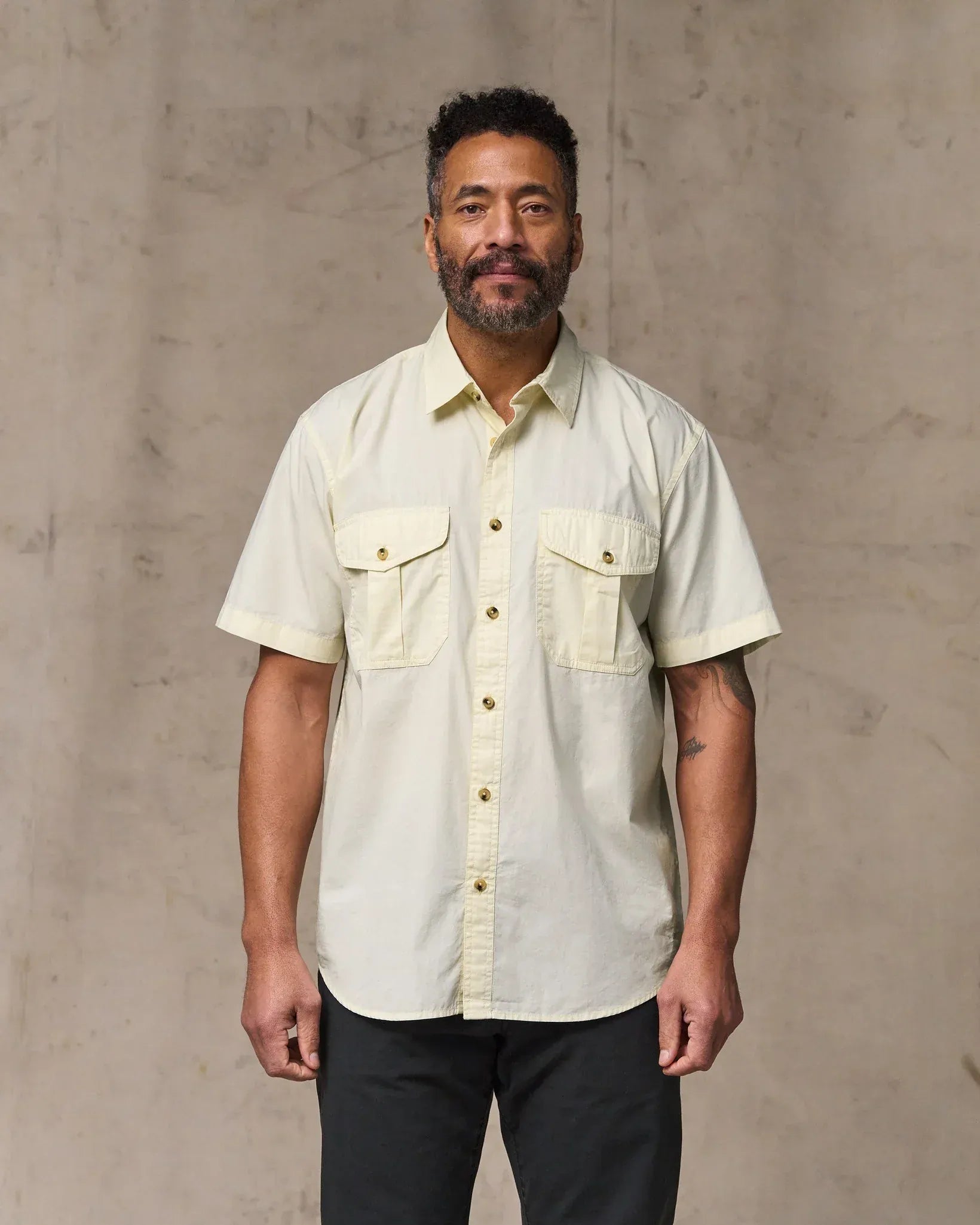 Filson Camp Shirt Washed Short Sleeve Feather Cloth Shirt in Ivory