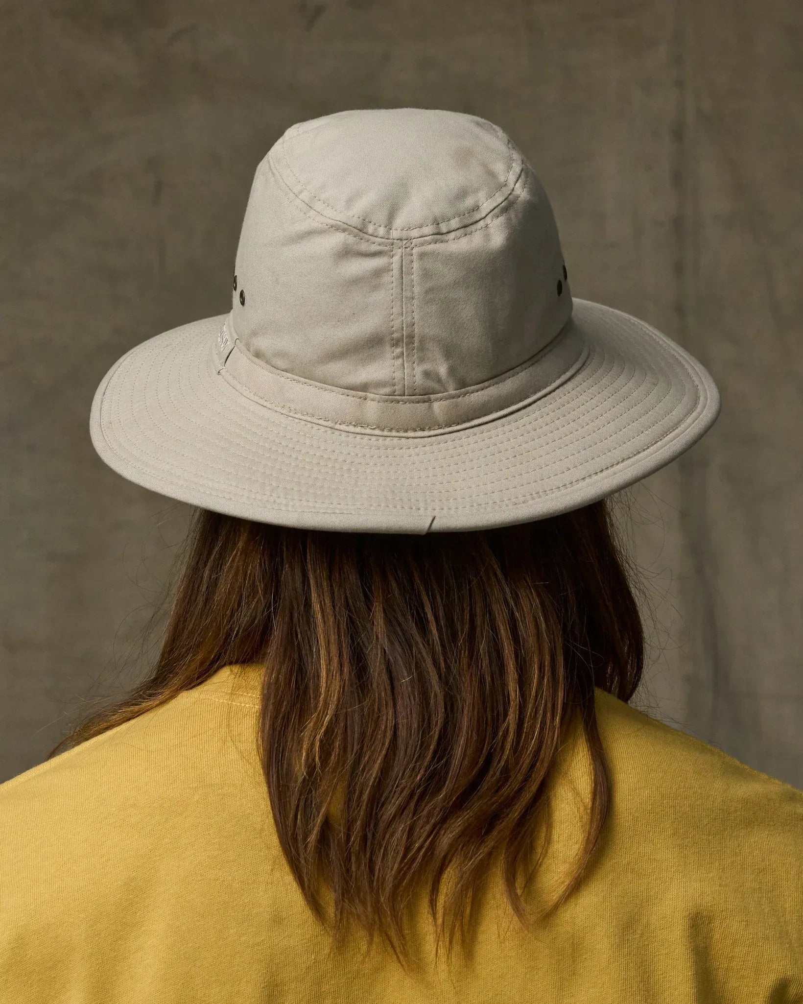 Filson Hats Summer Packer Hat in Desert Tan