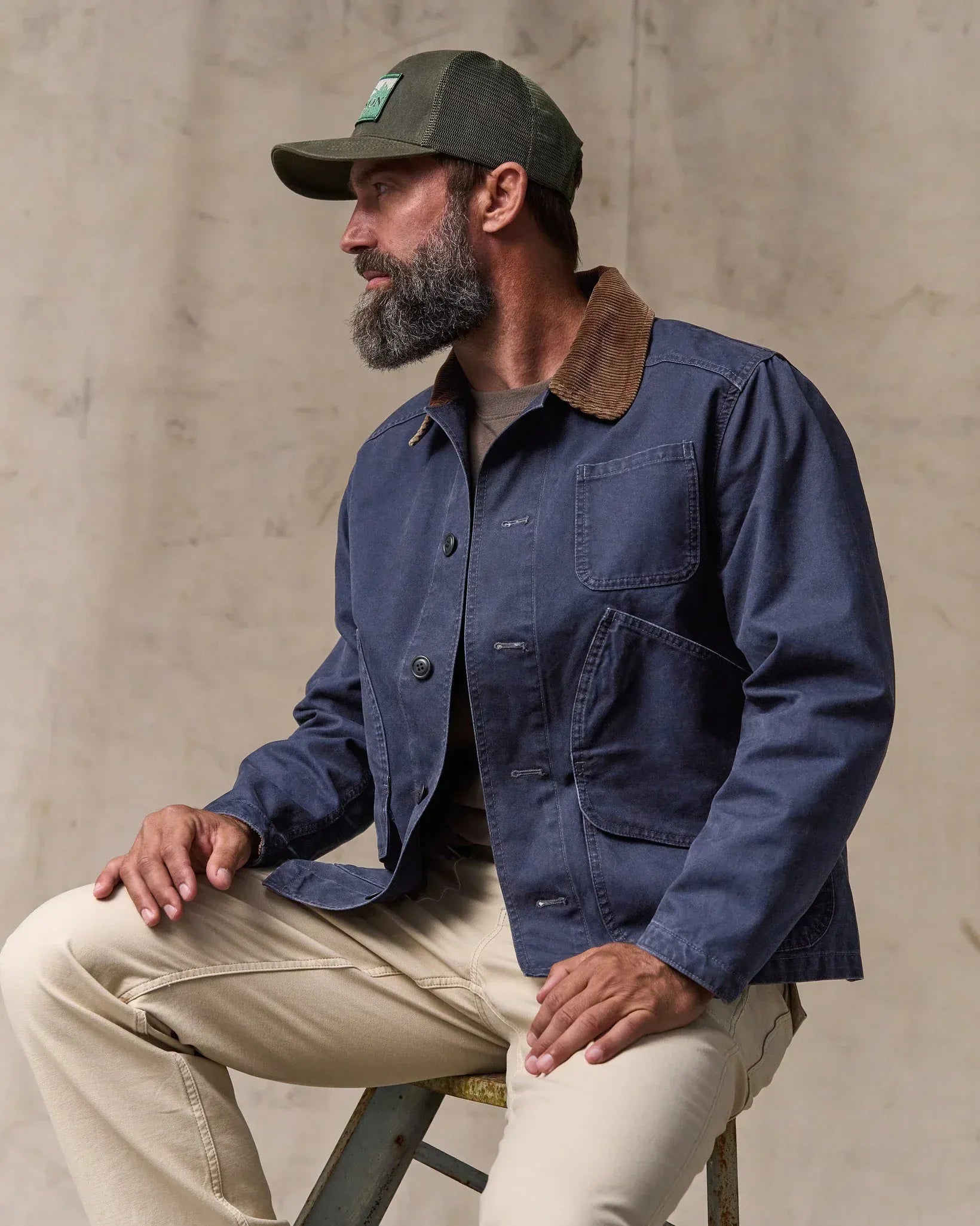 Filson Jackets Canvas Outfitter Jacket in Blue Mussel