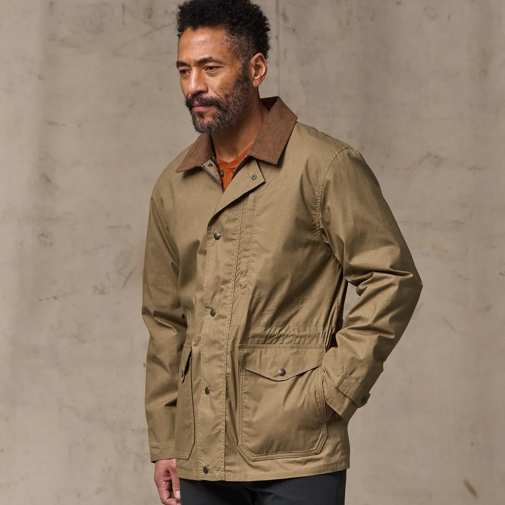 Filson Jackets Dry Wax Mile Marker Coat in Dark Beige