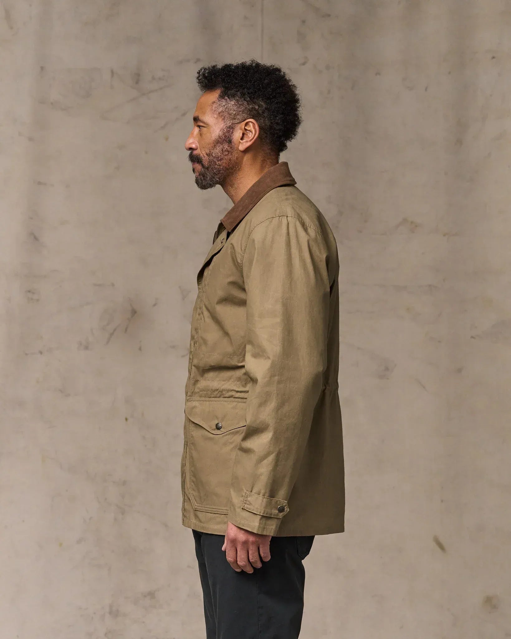 Filson Jackets Dry Wax Mile Marker Coat in Dark Beige