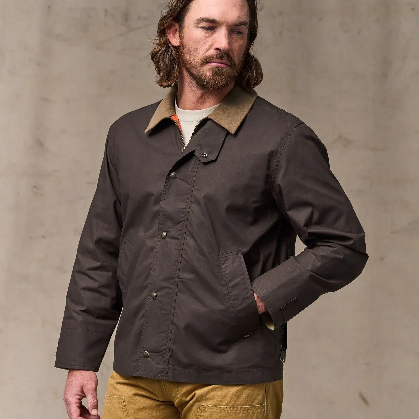 Filson Jackets Dry Wax Short Field Jacket in Dark Brown