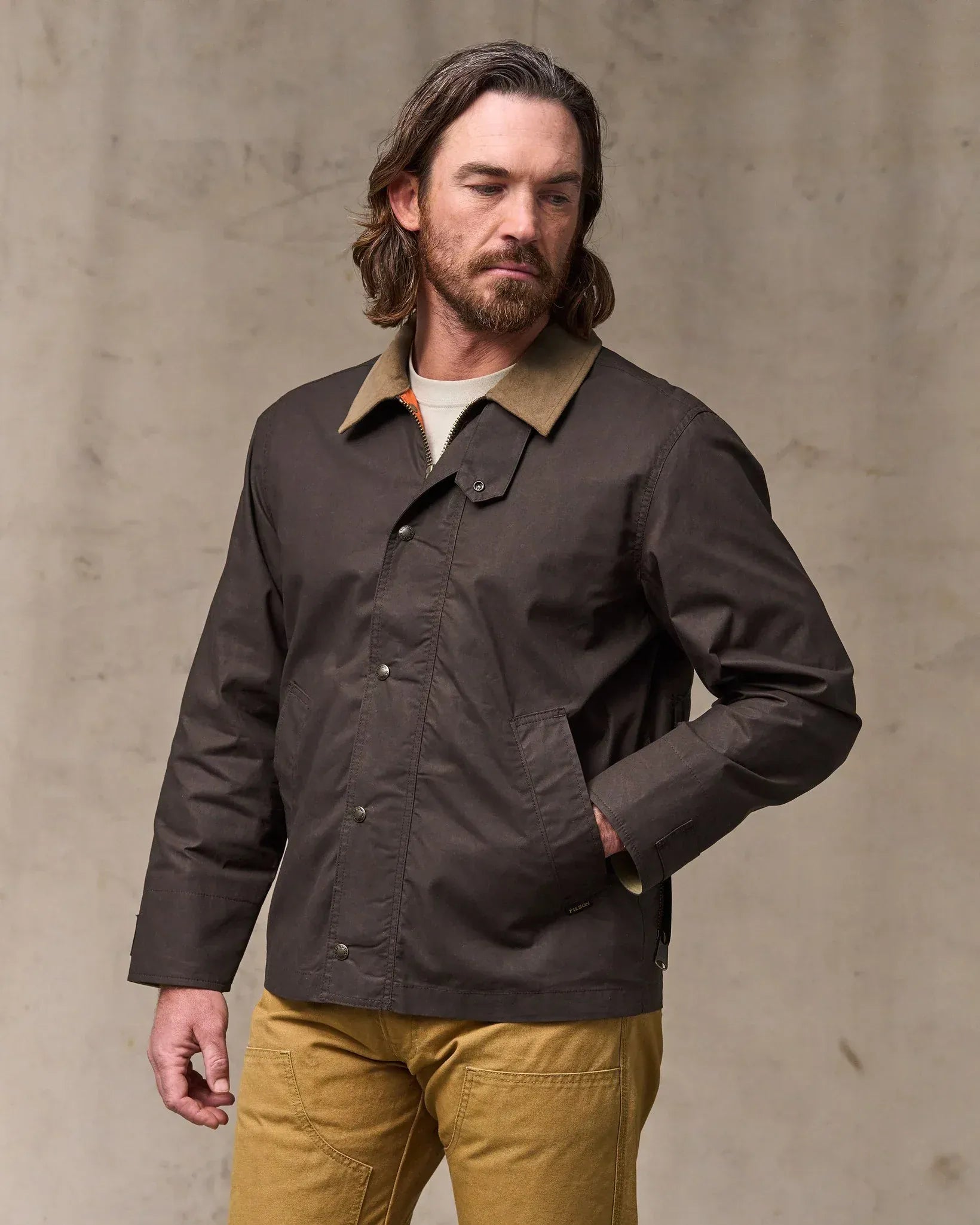 Filson Jackets Dry Wax Short Field Jacket in Dark Brown