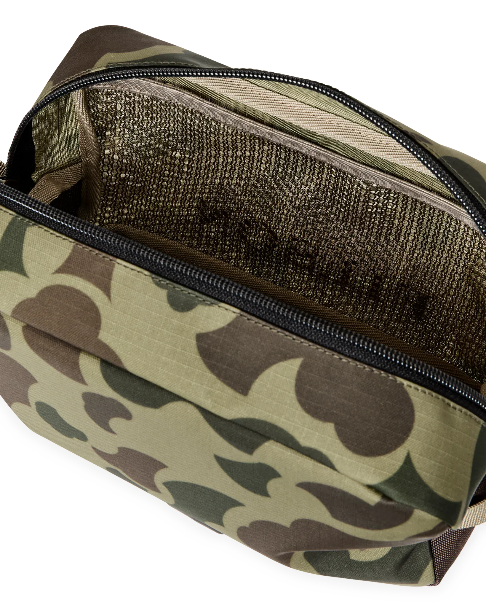 Filson Luggage All-weather Travel Pack in Camo