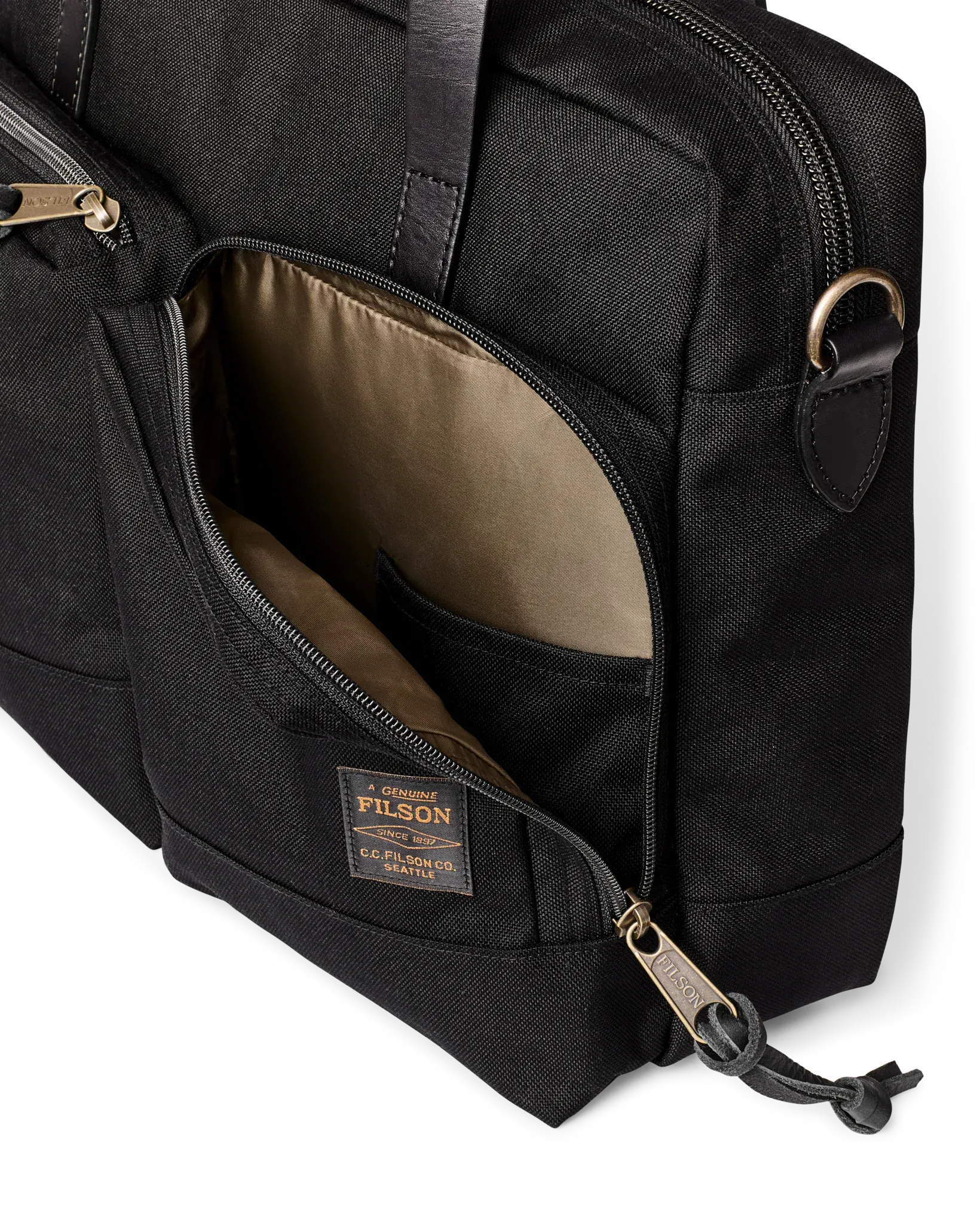Filson Luggage Dryden Briefcase in Black