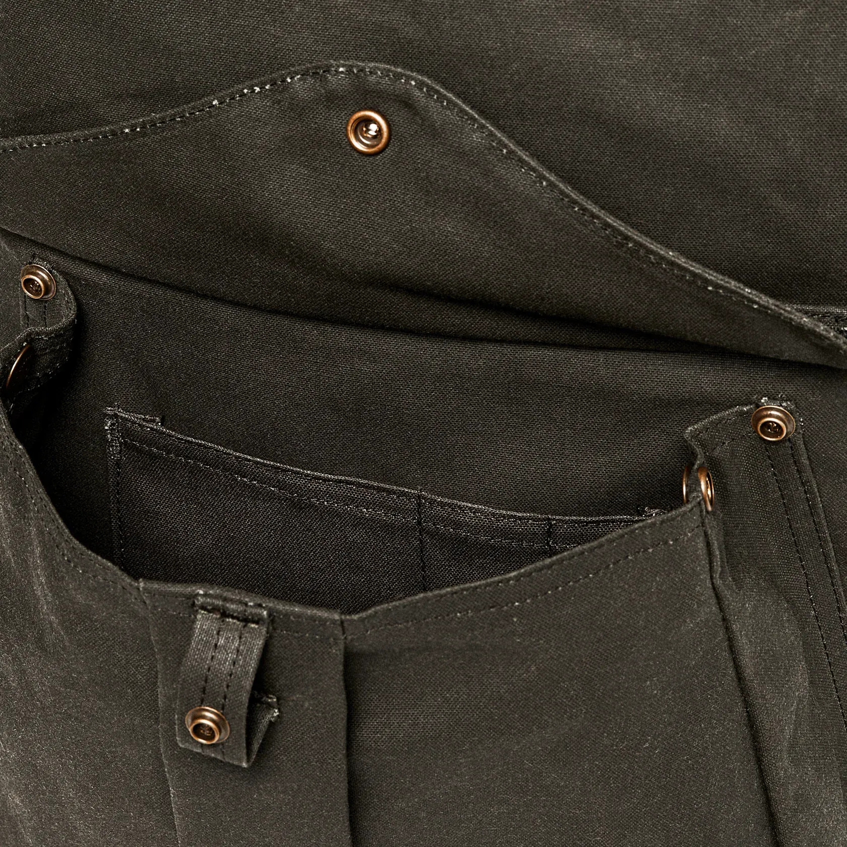 Filson Luggage Journeyman Backpack in Otter Green