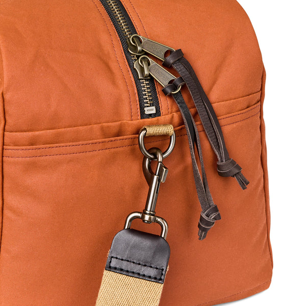 Filson Luggage Medium Tin Cloth Duffle Bag- Rust