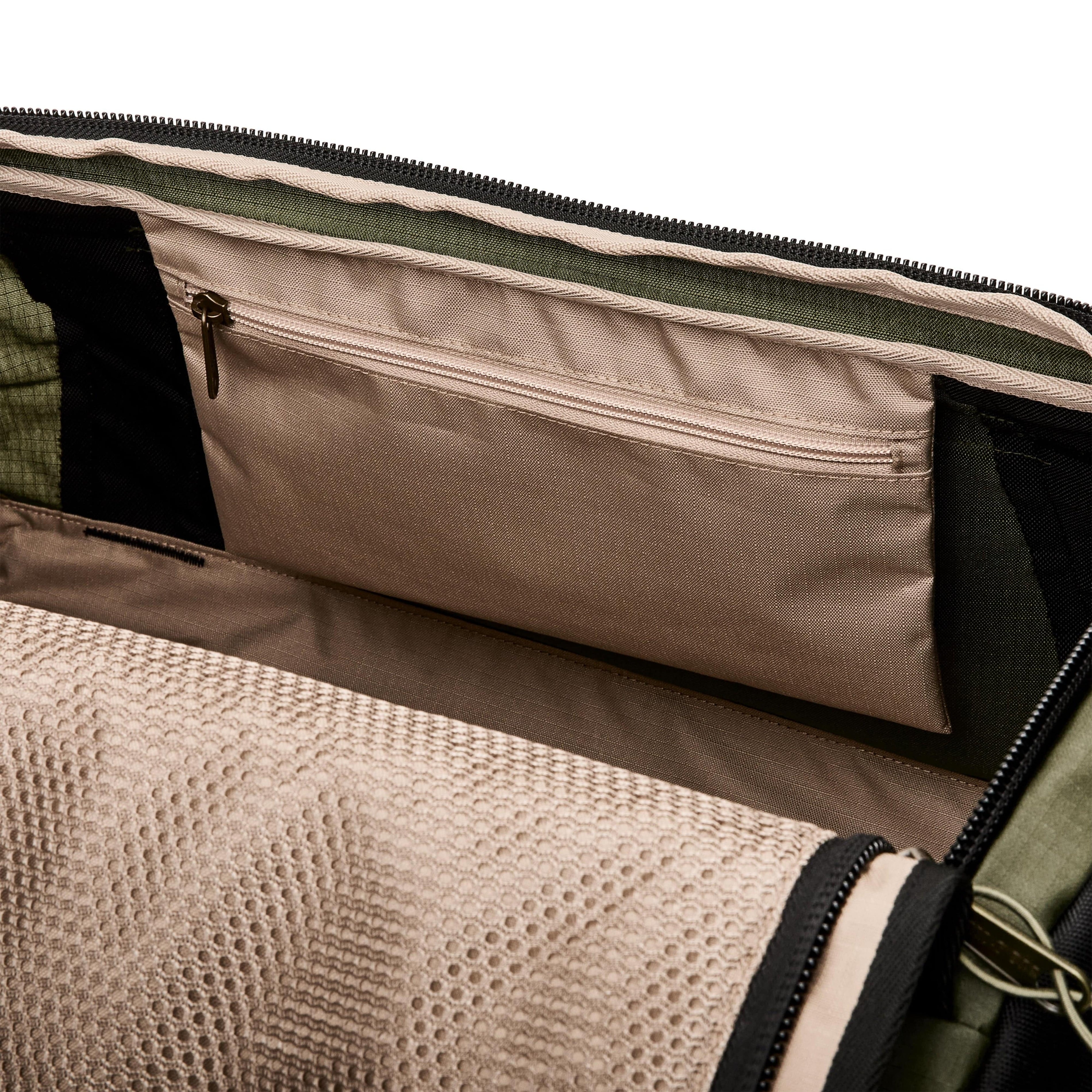 Filson Luggage Scout 50L Duffle Bag- Olive / Black / Covert